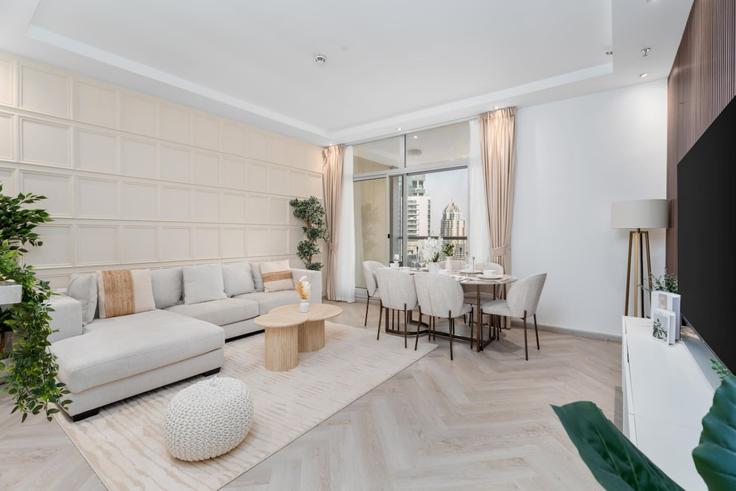 Sala de estar elegantemente projetada com móveis modernos em um apartamento no Building Al Mamsha Street - gala-guests-vacation-homes-rental - 1516390 em Dubai Marina, Dubai