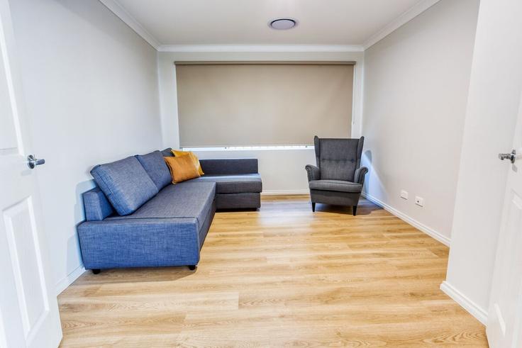 West Busselton, Busselton에 위치한 Building Gale Street - geographe-holiday-homes - 1532542 유닛의 세련된 인테리어가 돋보이는 거실 West Busselton, Busselton에 위치한 Building Gale Street - geographe-holiday-homes - 1532542 유닛의 세련된 인테리어가 돋보이는 거실