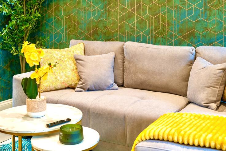 Salle de séjour élégante avec mobilier moderne dans un appartement à Building Windsor Street - gioestate-limited - 1370214 à Brighton, Brighton