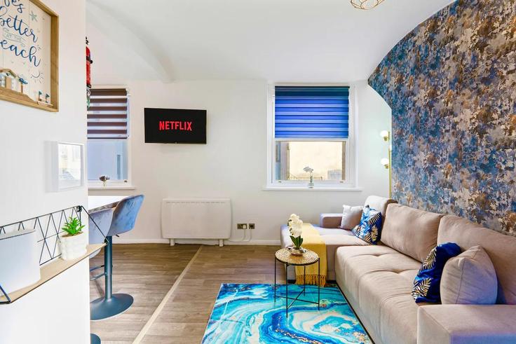Elegante sala de estar con mobiliario moderno en un apartamento en Building Queens Road - gioestate-limited - 1250470 - LON en Brighton, Brighton Elegante sala de estar con mobiliario moderno en un apartamento en Building Queens Road - gioestate-limited - 1250470 - LON en Brighton, Brighton