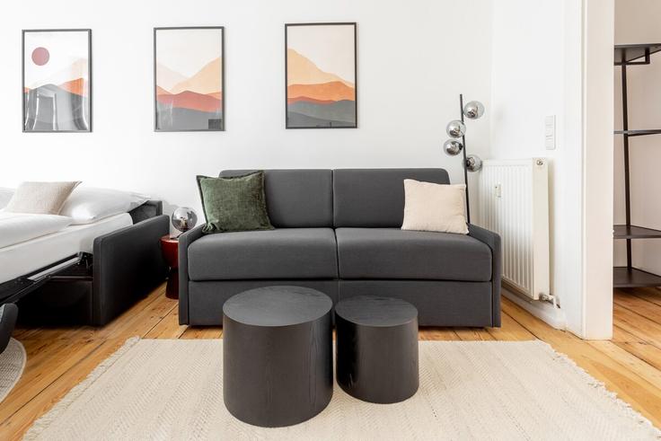 Salle de séjour élégante avec mobilier moderne dans un appartement à Building Ritterstraße - global-living - 1508468 à Berlin, Berlin Salle de séjour élégante avec mobilier moderne dans un appartement à Building Ritterstraße - global-living - 1508468 à Berlin, Berlin