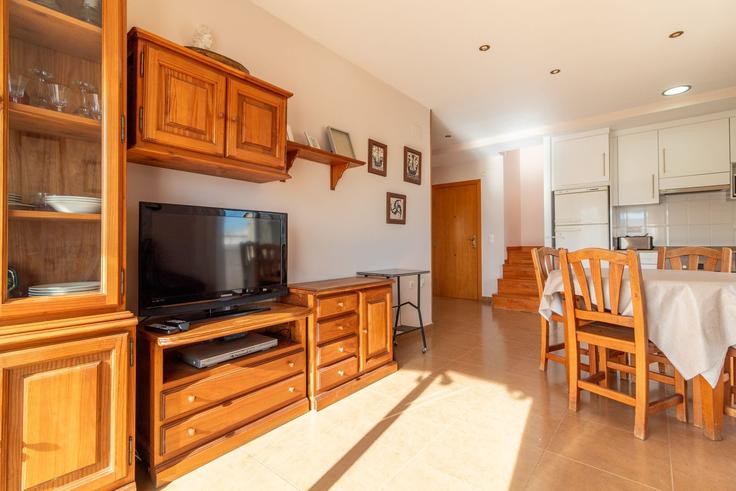 Canet d'en Berenguer Canet d'en BerenguerのBuilding Carrer José Segrelles - global-vacacional - 1629877のアパートメントにある、モダンな家具を備えたエレガントなデザインのリビングルーム Canet d'en Berenguer Canet d'en BerenguerのBuilding Carrer José Segrelles - global-vacacional - 1629877のアパートメントにある、モダンな家具を備えたエレガントなデザインのリビングルーム