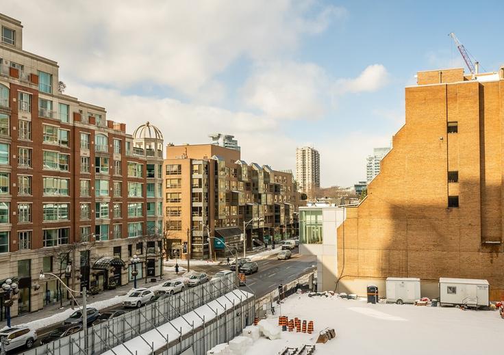 Cumberland Streetにある1件の寝室・家具付きアパート（1345936P、Old Toronto、Toronto）写真 1枚
