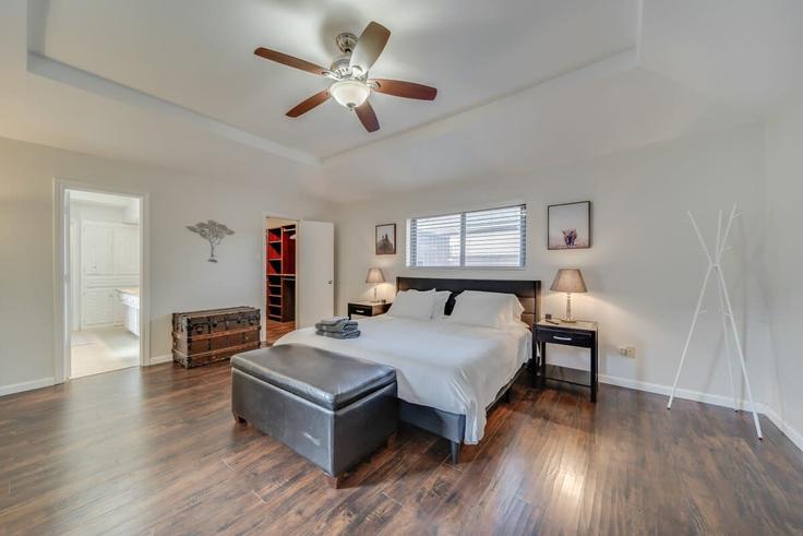 4 apartamento de un dormitorio amueblado en Mellville Drive 1019512P , Plano, Plano, foto 1