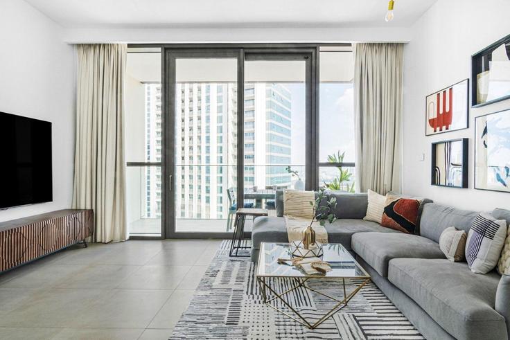 Za'abeel, Dubai에 위치한 Building Tariaq Bedon Esm - guestready-dxb - 1502399 유닛의 세련된 인테리어가 돋보이는 거실