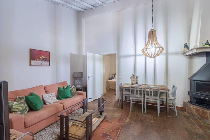 Elegant gestaltetes Wohnzimmer mit moderner Einrichtung in einer Wohnung im Building Rua de Fábrica - guestready-pt - 1510381 in Vila Nova de Cacela, Vila Nova de Cacela