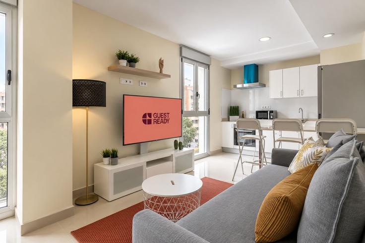 Salle de séjour élégante avec mobilier moderne dans un appartement à Building Calle Secretario Padilla - guestready-sp - 1509996 à Las Palmas de Gran Canaria, Las Palmas de Gran Canaria