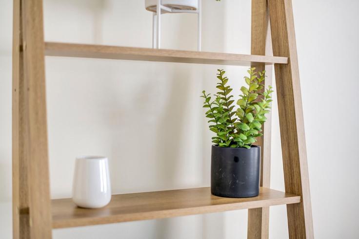Elegante sala de estar con mobiliario moderno en un apartamento en Building King Street - guestready-uk - 1311608 - LON en London Borough of Hammersmith and Fulham, London