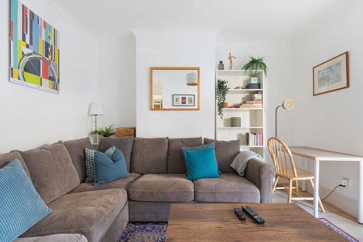 London Borough of Tower Hamlets, London에 위치한 Building Sceptre Road - guestready-uk - 1303162 - LON 아파트의 세련된 인테리어가 돋보이는 거실
