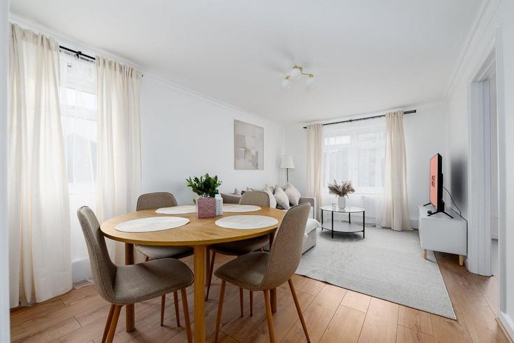 London Borough of Tower Hamlets, London에 위치한 Building Blue Anchor Yard - guestready-uk - 1303208 - LON 아파트의 세련된 인테리어가 돋보이는 거실
