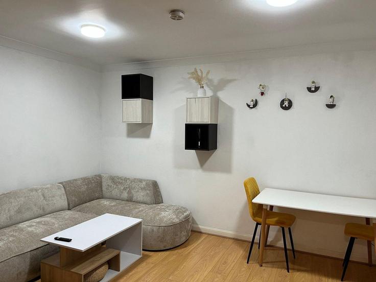 London Borough of Newham, London에 위치한 Building Wesley Avenue - guestready-uk - 1311581 - LON 아파트의 세련된 인테리어가 돋보이는 거실 London Borough of Newham, London에 위치한 Building Wesley Avenue - guestready-uk - 1311581 - LON 아파트의 세련된 인테리어가 돋보이는 거실