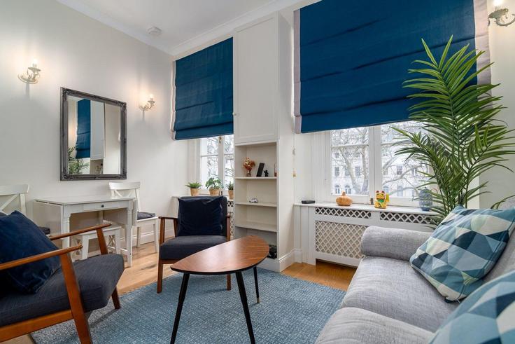 City of Westminster, London에 위치한 Building Westbourne Terrace - guestready-uk - 1311631 - LON 아파트의 세련된 인테리어가 돋보이는 거실 City of Westminster, London에 위치한 Building Westbourne Terrace - guestready-uk - 1311631 - LON 아파트의 세련된 인테리어가 돋보이는 거실
