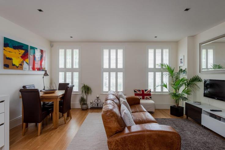 London Borough of Islington, London에 위치한 Building Colebrooke Row - guestready-uk - 1311654 - LON 아파트의 세련된 인테리어가 돋보이는 거실