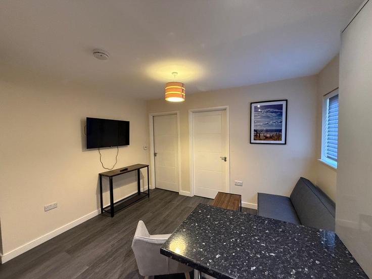 Runnymede District, Egham에 위치한 Building Queen's Road - guestready-uk - 1495973 유닛의 세련된 인테리어가 돋보이는 거실