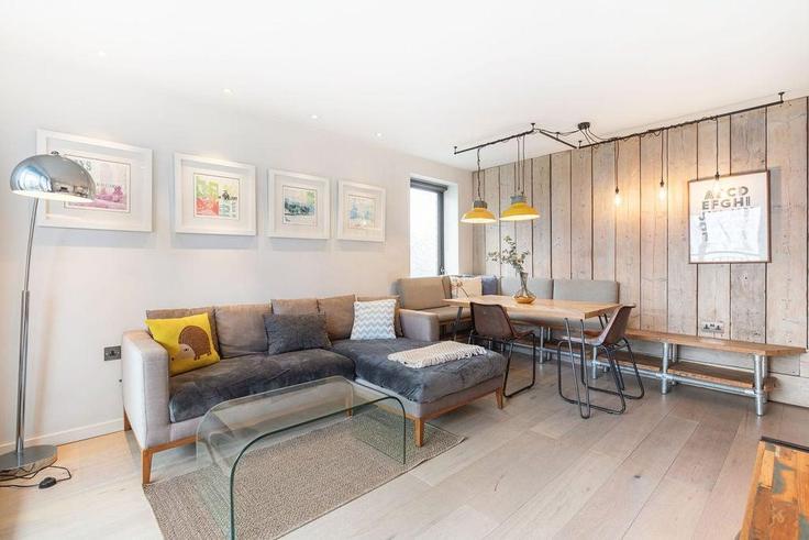 Building Newport Avenue - guestready-uk - 1379499 adresindeki bir dairede modern mobilyalarla zarif bir şekilde tasarlanmış oturma odası London Borough of Tower Hamlets, London Building Newport Avenue - guestready-uk - 1379499 adresindeki bir dairede modern mobilyalarla zarif bir şekilde tasarlanmış oturma odası London Borough of Tower Hamlets, London