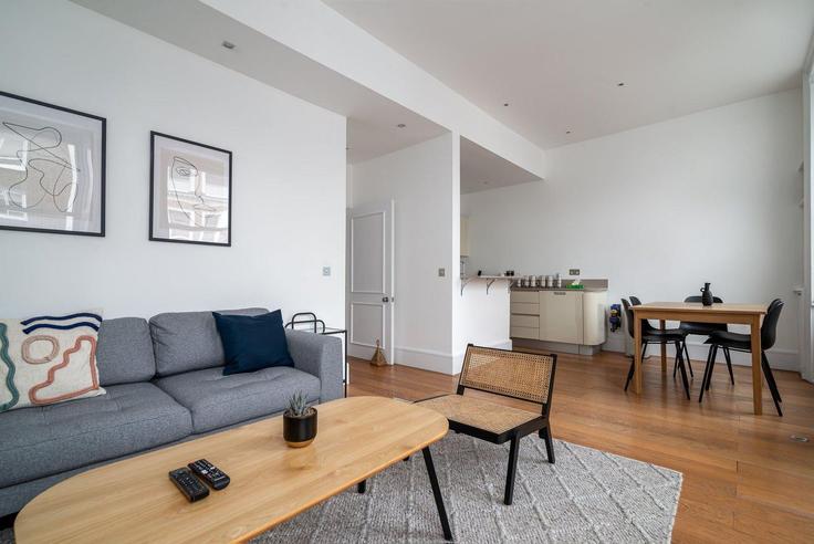 Royal Borough of Kensington and Chelsea, London에 위치한 Building Elvaston Mews - guestready-uk - 1298574 - LON 아파트의 세련된 인테리어가 돋보이는 거실
