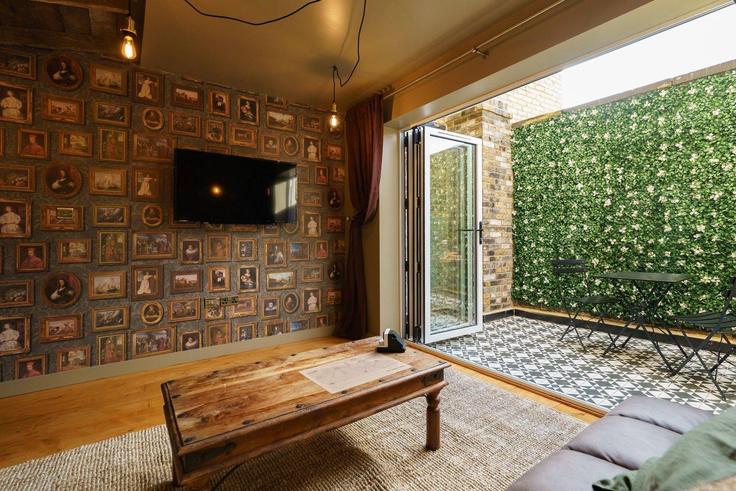 Building Tanner Street - guestready-uk - 1334512 adresindeki bir dairede modern mobilyalarla zarif bir şekilde tasarlanmış oturma odası London Borough of Southwark, London