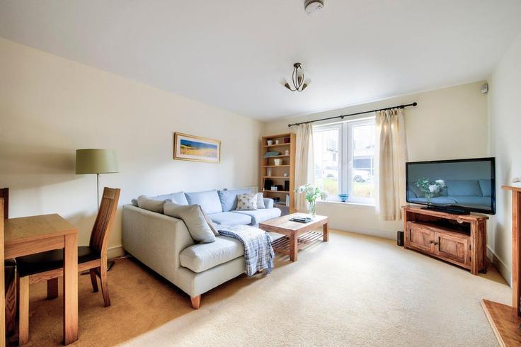 Building Hopetoun Street - guestready-uk - 1496012 adresindeki bir dairede modern mobilyalarla zarif bir şekilde tasarlanmış oturma odası New Town/Broughton, Edinburgh