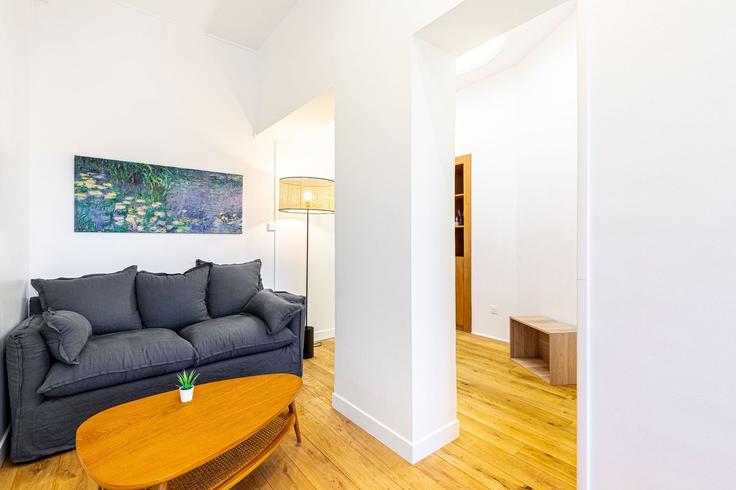 Elegante sala de estar con mobiliario moderno en un apartamento en Building 1 Place de l'École Militaire, Paris, France - guestready - 1598848 en 7th arrondissement, Paris Elegante sala de estar con mobiliario moderno en un apartamento en Building 1 Place de l'École Militaire, Paris, France - guestready - 1598848 en 7th arrondissement, Paris
