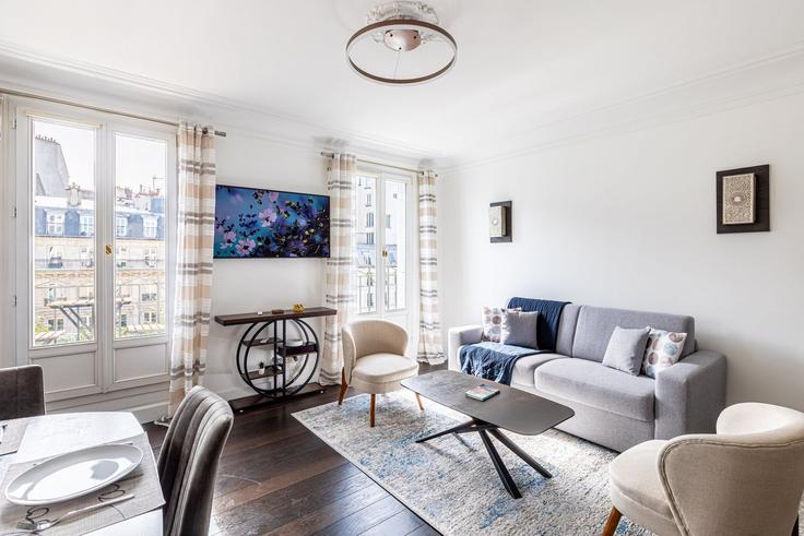 17th arrondissement, Paris에 위치한 Building Avenue Carnot - guestready - 1538911 유닛의 세련된 인테리어가 돋보이는 거실 17th arrondissement, Paris에 위치한 Building Avenue Carnot - guestready - 1538911 유닛의 세련된 인테리어가 돋보이는 거실