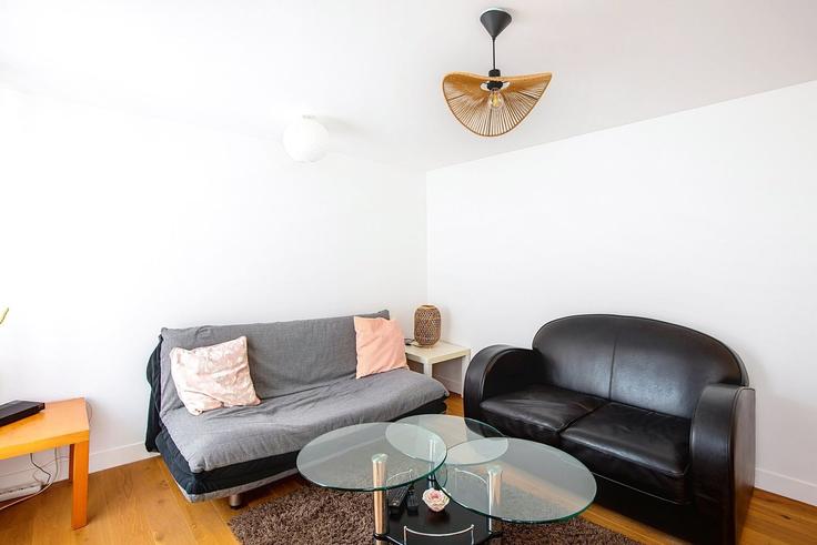 5th arrondissement, Paris에 위치한 Building 22 Rue du Sommerard, Paris, France - guestready - 1593997 유닛의 세련된 인테리어가 돋보이는 거실 5th arrondissement, Paris에 위치한 Building 22 Rue du Sommerard, Paris, France - guestready - 1593997 유닛의 세련된 인테리어가 돋보이는 거실