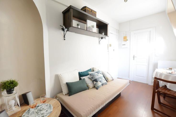 16th arrondissement, Paris에 위치한 Building Rue du Ranelagh - guestready - 1229030 유닛의 세련된 인테리어가 돋보이는 거실