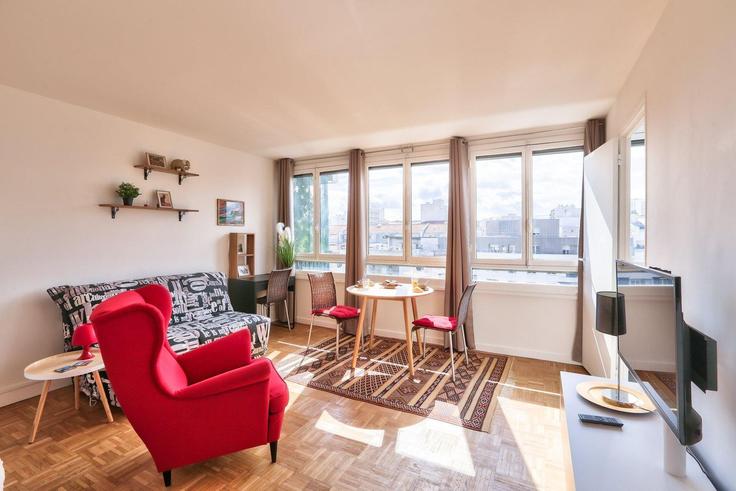 19th arrondissement, Paris에 위치한 Building Avenue de Flandre - guestready - 1512893 유닛의 세련된 인테리어가 돋보이는 거실