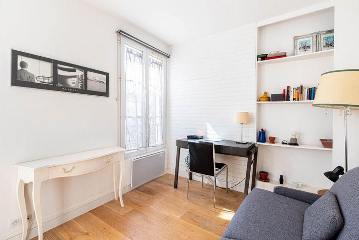 3rd arrondissement, Paris에 위치한 Building Rue Charlot - guestready - 1319100 아파트의 세련된 인테리어가 돋보이는 거실 3rd arrondissement, Paris에 위치한 Building Rue Charlot - guestready - 1319100 아파트의 세련된 인테리어가 돋보이는 거실