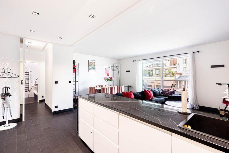 Elegant gestaltetes Wohnzimmer mit moderner Einrichtung in einer Wohnung im Building Avenue de Lamballe - guestready - 1252737 - PAR in 16th arrondissement, Paris Elegant gestaltetes Wohnzimmer mit moderner Einrichtung in einer Wohnung im Building Avenue de Lamballe - guestready - 1252737 - PAR in 16th arrondissement, Paris