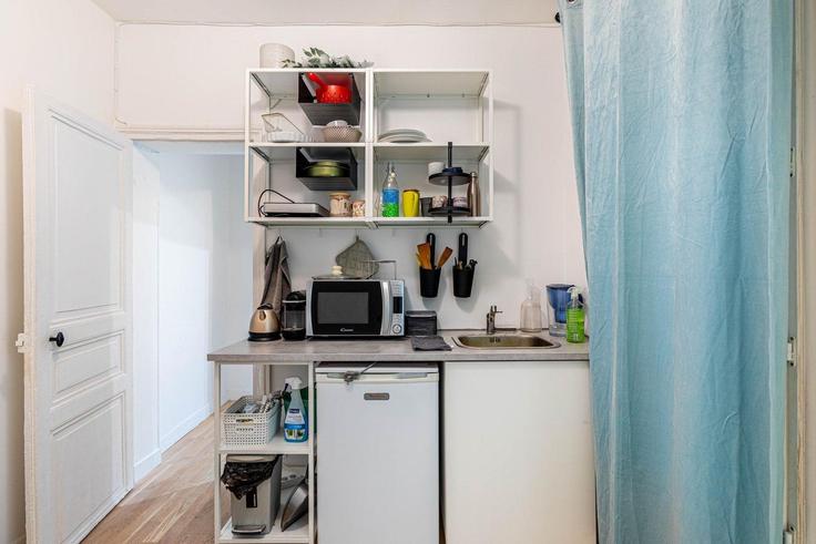 11th arrondissement, Paris에 위치한 Building Rue Auger - guestready - 1252735 - PAR의 프리미엄 아파트에서 만나는 세련되고 기능적인 최고급 주방 11th arrondissement, Paris에 위치한 Building Rue Auger - guestready - 1252735 - PAR의 프리미엄 아파트에서 만나는 세련되고 기능적인 최고급 주방