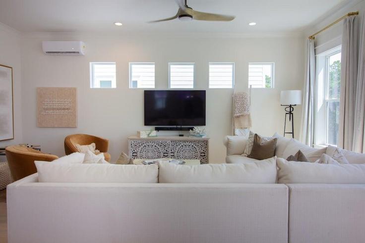 Panama City, Panama City에 위치한 Building Valdare Lane - gulf-life-concierge - 1447160 유닛의 세련된 인테리어가 돋보이는 거실