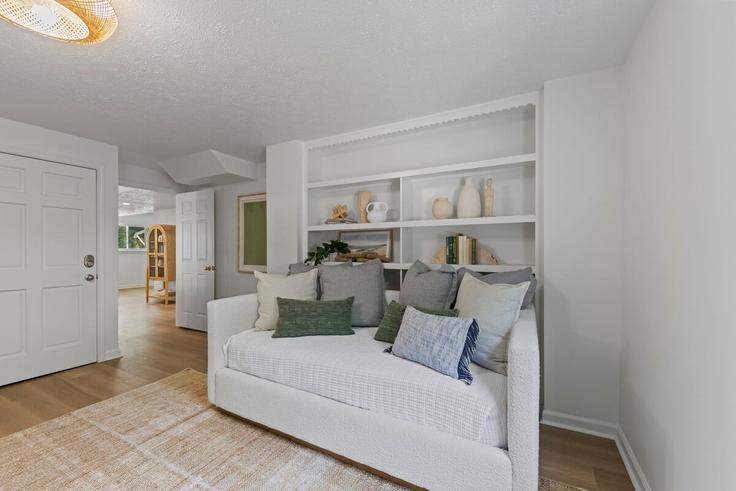 Panama City, Panama City에 위치한 Building Pompano Street - gulf-life-concierge - 1447114 유닛의 세련된 인테리어가 돋보이는 거실