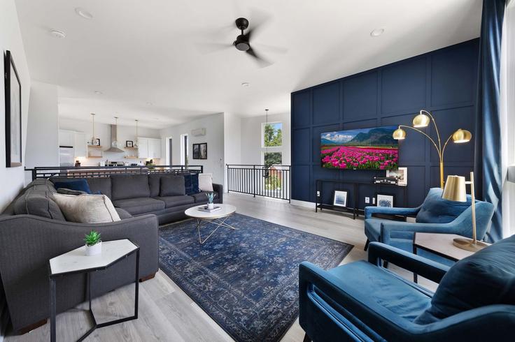 Building Myrtle Street - hallsonhospitality - 1045334 - BNA adresindeki bir dairede modern mobilyalarla zarif bir şekilde tasarlanmış oturma odası Nashville, Nashville Building Myrtle Street - hallsonhospitality - 1045334 - BNA adresindeki bir dairede modern mobilyalarla zarif bir şekilde tasarlanmış oturma odası Nashville, Nashville