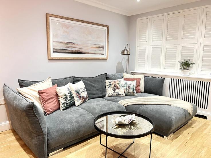 Salle de séjour élégante avec mobilier moderne dans un appartement à Building Gloucester Terrace - happyhostlondon-ltd - 1547349 à City of Westminster, London Salle de séjour élégante avec mobilier moderne dans un appartement à Building Gloucester Terrace - happyhostlondon-ltd - 1547349 à City of Westminster, London