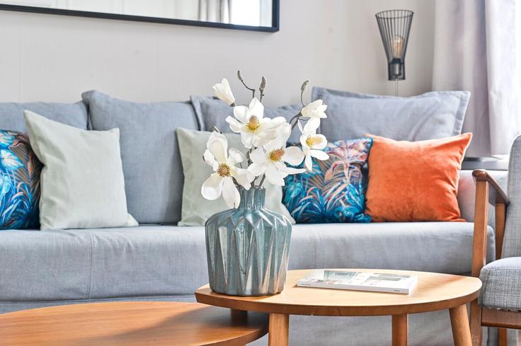 London Borough of Ealing, London에 위치한 Building Dorncliffe Road - happyhostlondon-ltd - 1547352 유닛의 세련된 인테리어가 돋보이는 거실