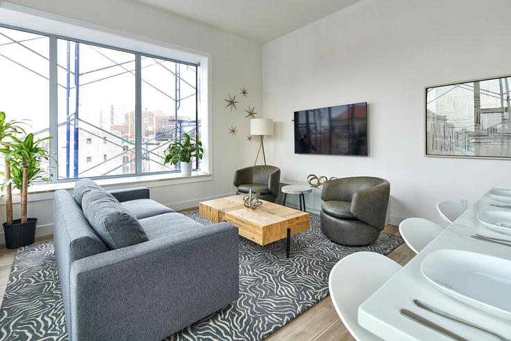 Building Newark Street - harmonyapartments - 1041923 adresindeki bir dairede modern mobilyalarla zarif bir şekilde tasarlanmış oturma odası Hoboken, Hoboken Building Newark Street - harmonyapartments - 1041923 adresindeki bir dairede modern mobilyalarla zarif bir şekilde tasarlanmış oturma odası Hoboken, Hoboken