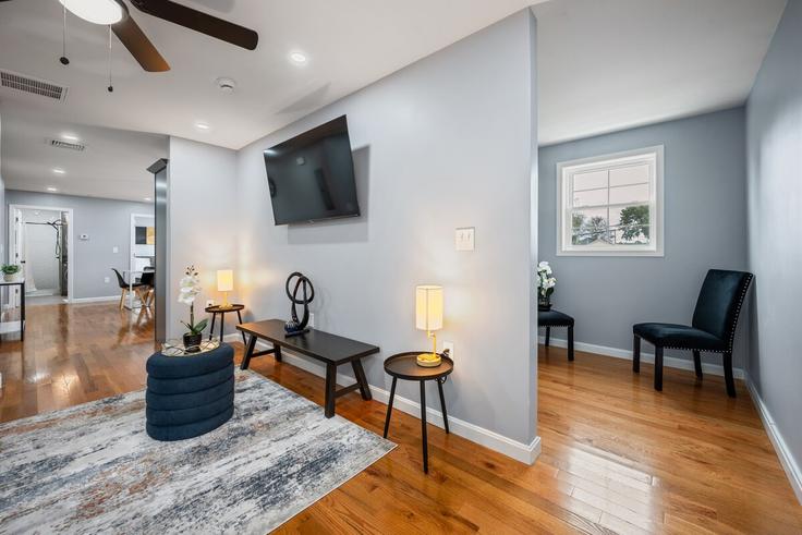 Providence, Providence에 위치한 Building Flora Street - haute-hospitality - 1373658 유닛의 세련된 인테리어가 돋보이는 거실