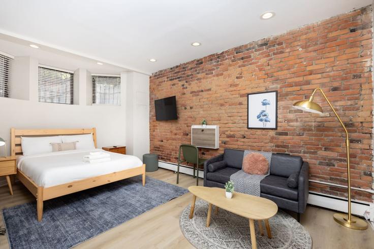 Boston, Boston에 위치한 Building Saint Botolph Street - healinghomesofboston - 1363414 유닛의 세련된 인테리어가 돋보이는 거실
