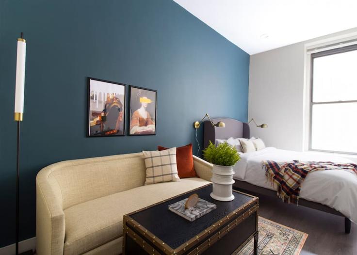 Building Arch Street - healinghomesofboston - 1076647 - BOS adresindeki bir dairede modern mobilyalarla zarif bir şekilde tasarlanmış oturma odası Boston, Boston