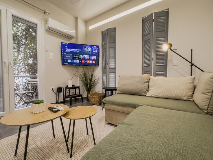 Central Athens, Athens에 위치한 Building Aminta - hestia-properties - 1237706 유닛의 세련된 인테리어가 돋보이는 거실
