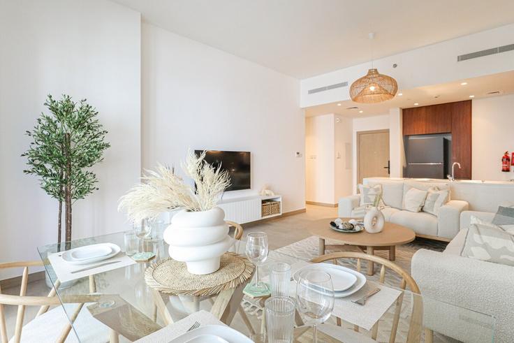 Elegantly designed living room with modern furnishings in an apartment at Building Tariaq Bedon Esm - higuests-vacation-homes-rentals - 1385082 in Jumeirah, Dubai