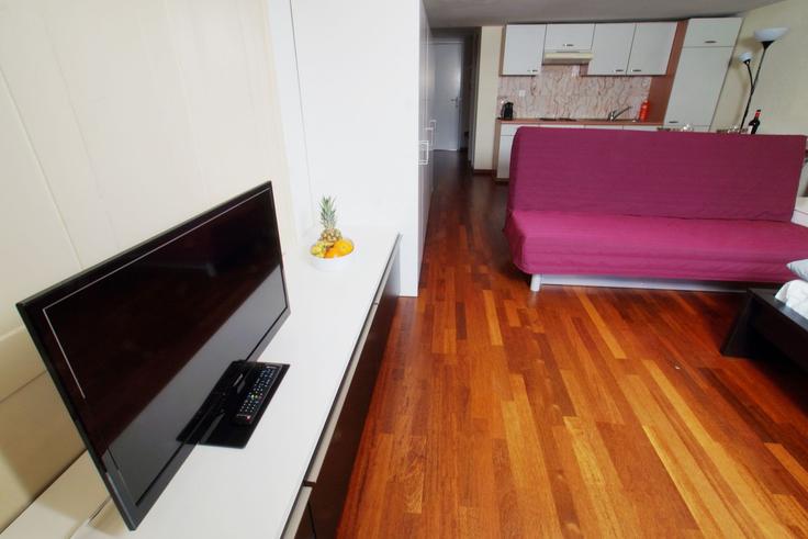 District 1, Zurich에 위치한 Building Niederdorfstrasse - hitrental-ag - 1419344 유닛의 세련된 인테리어가 돋보이는 거실