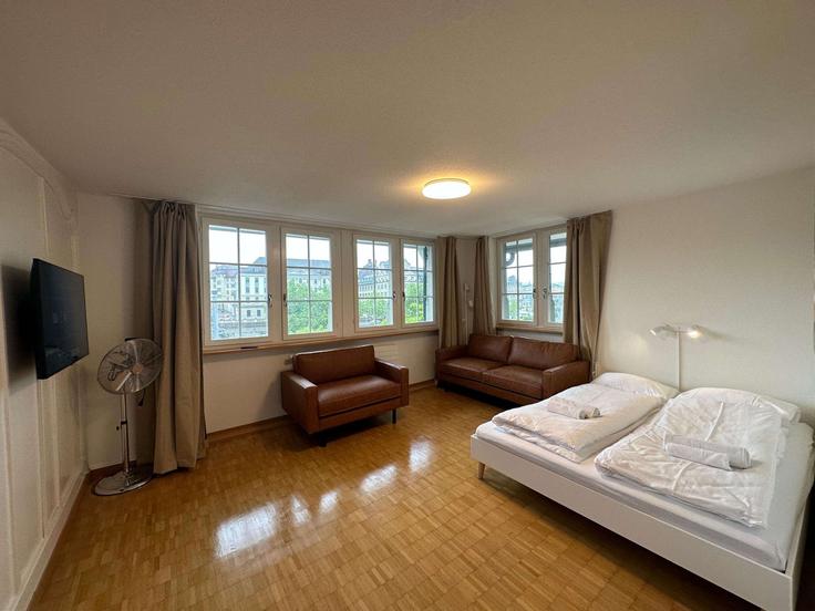 Zurich District 1에 위치한 Schmidgasse 1459739P의 2침실 가구 완비 유닛, 사진 1