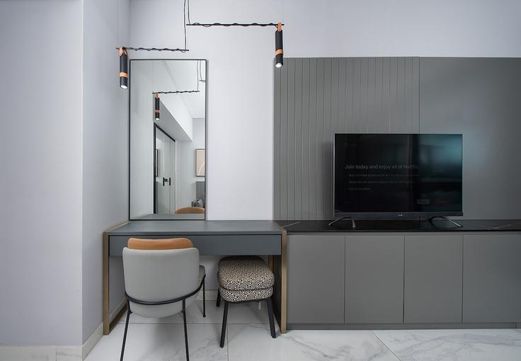 Building Al Asayel Street - hive-holiday-homes-1 - 1649289 adresindeki bir dairede modern mobilyalarla zarif bir şekilde tasarlanmış oturma odası Business Bay, Dubai Building Al Asayel Street - hive-holiday-homes-1 - 1649289 adresindeki bir dairede modern mobilyalarla zarif bir şekilde tasarlanmış oturma odası Business Bay, Dubai