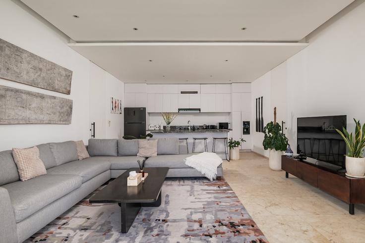 Elegant gestaltetes Wohnzimmer mit moderner Einrichtung in einer Wohnung im Building Jalan Blimbing Sari I - hive-holiday-homes-1 - 1649344 in South Kuta, Badung Regency Elegant gestaltetes Wohnzimmer mit moderner Einrichtung in einer Wohnung im Building Jalan Blimbing Sari I - hive-holiday-homes-1 - 1649344 in South Kuta, Badung Regency