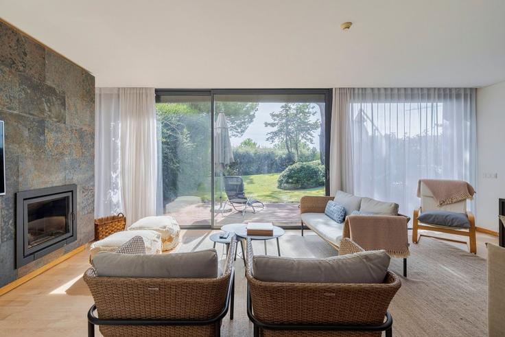 Elegantly designed living room with modern furnishings in an apartment at Building Alameda do Zambujeiro, E5 - home-match - 1634821 in Carvalhal, Setúbal