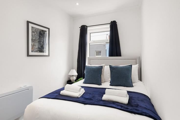 4 quarto mobiliado em apartamentos em 122 Longfellow Road 1531117P, London Borough of Sutton, Worcester Park, foto 1 4 quarto mobiliado em apartamentos em 122 Longfellow Road 1531117P, London Borough of Sutton, Worcester Park, foto 1