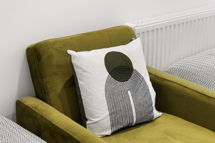Elegant gestaltetes Wohnzimmer mit moderner Einrichtung in einer Wohnung im Building 2b, 243 Beckenham Road - home-to-host-usa - 1635274 in London Borough of Bromley, Beckenham Elegant gestaltetes Wohnzimmer mit moderner Einrichtung in einer Wohnung im Building 2b, 243 Beckenham Road - home-to-host-usa - 1635274 in London Borough of Bromley, Beckenham
