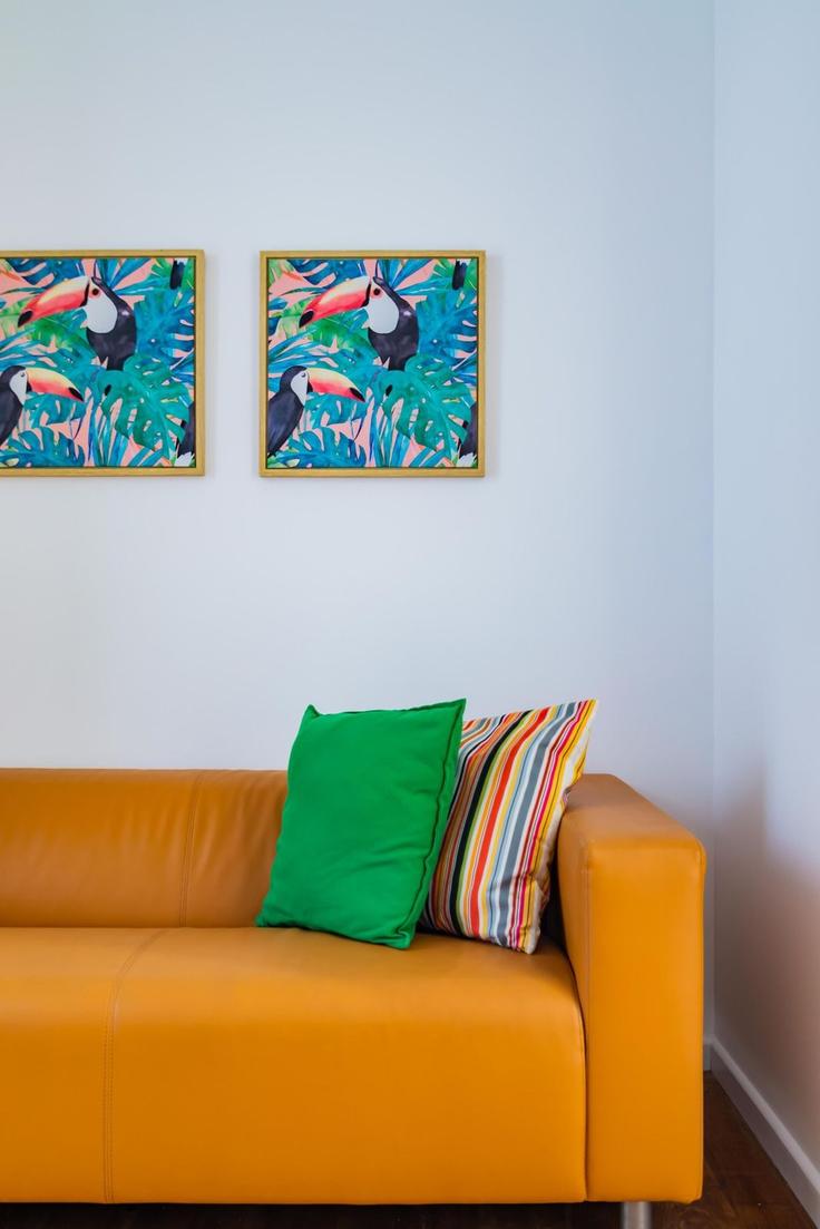 Sala de estar elegantemente projetada com móveis modernos em um apartamento no Building Rua das Olarias - homesbnbird - 1422068 em São Vicente, Lisbon Sala de estar elegantemente projetada com móveis modernos em um apartamento no Building Rua das Olarias - homesbnbird - 1422068 em São Vicente, Lisbon