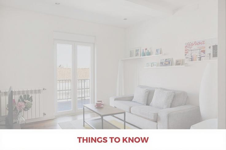 Salle de séjour élégante avec mobilier moderne dans un appartement à Building Rua de Santo Amaro 66 - homesbnbird - 1520430 à Santo António, Lisbon